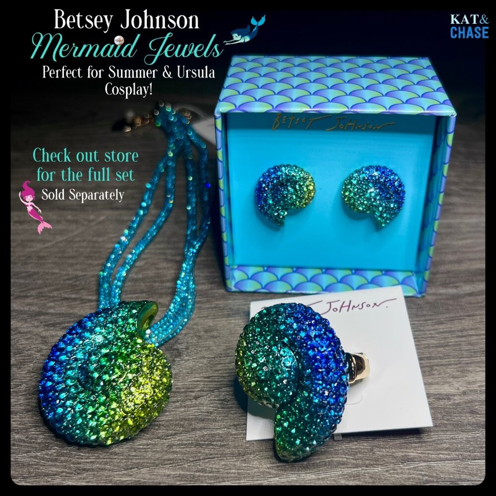 Betsey Johnson Mermaid Jewels Stretch Ring Conch Shell Blue Ombre Ursula Ariel